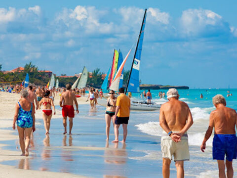 Aplicación informática facilitará acceso a servicios en destino Varadero