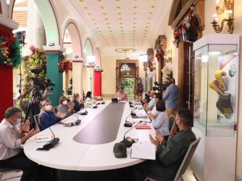 Venezuela evalúa