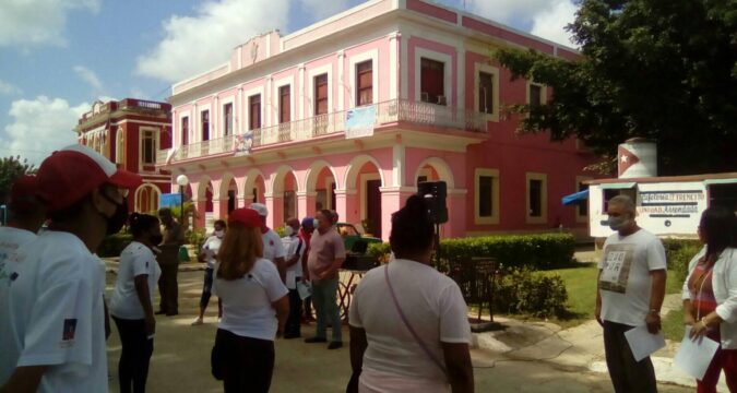 Efectuada en Colón primera graduación nacional del Curso de formación en Defensa Civil