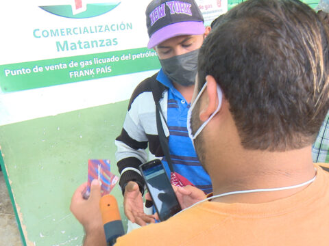 Inicia venta de gas licuado en Colón a través de la plataforma ENZONA