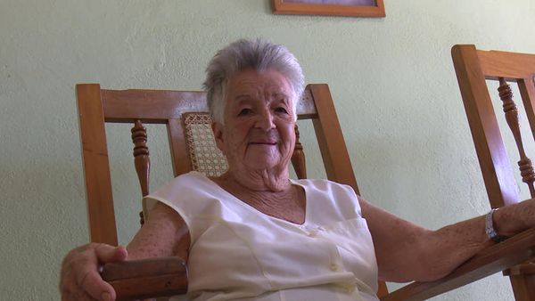 María Santos Santos, reconocida instructora de la Escuela de educación vial en Colón