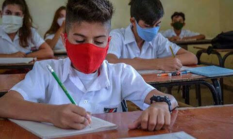 Más de 1300 pioneros y estudiantes de Los Arabos volvieron a las aulas