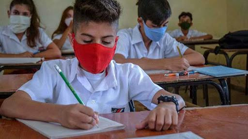 Más de 1300 pioneros y estudiantes de Los Arabos volvieron a las aulas