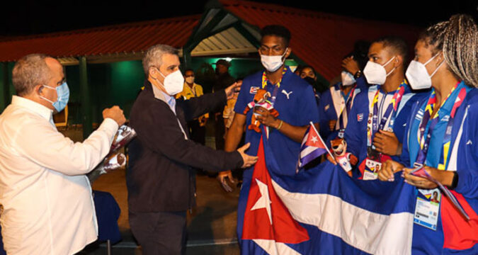 En Cuba delegación atlética