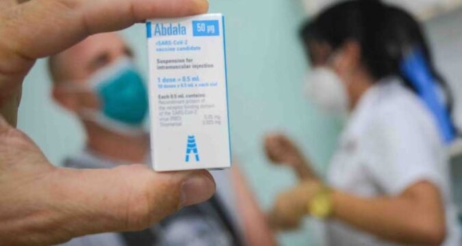 Desarrollan ensayo clínico anti COVID-19 en Matanzas