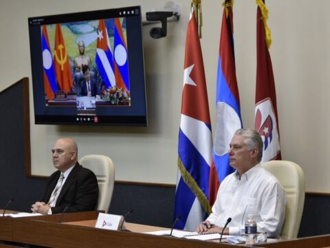 cuba-laos