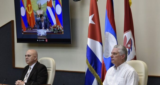 cuba-laos