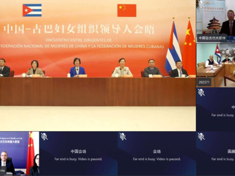 Cuba-China-mujer