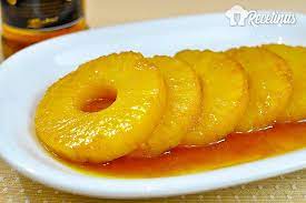 Piña al ron añejo