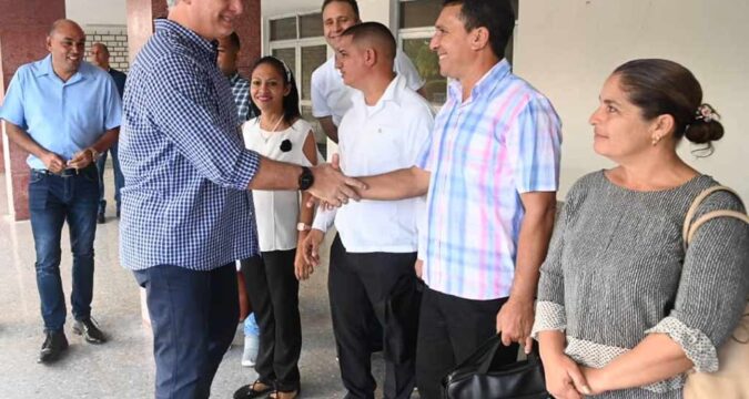 diaz canel profesores