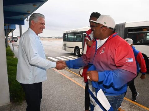 Cuba-beisbol-Diaz-Canel