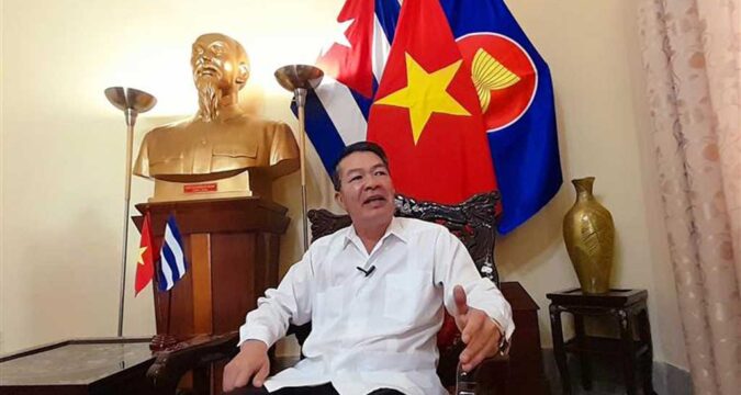 Vietnam-Embajador-Le-Thanh-