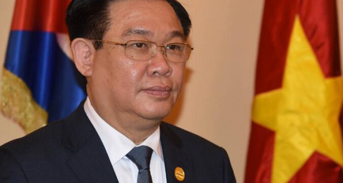 vuong-dinh-hue-vme