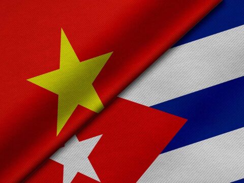 vietnam-cuba-banderas