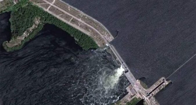 Presa-Central-Hidroelectrica-Kajovka