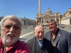 Reciben en Vaticano al Héroe de Cuba Ramón Labañino