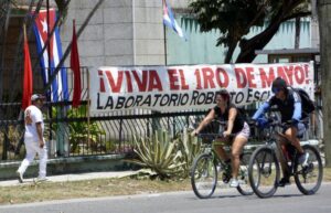 Llama presidente de Cuba a llenar las plazas el 1 de mayo