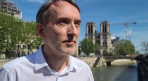 Organista de Notre Dame confía en "que la catedral recupere la energía de antes”