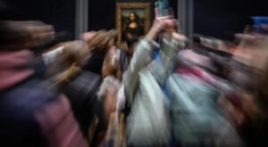 Un litigio entre Francia e Italia podría sacar a la Mona Lisa del Louvre