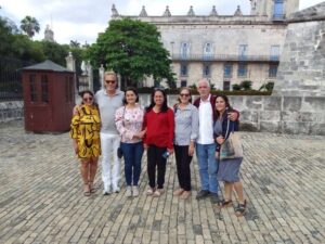 Kevin Costner recorre el Museo Castillo de La Real Fuerza