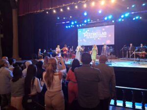 Costa Rica ovaciona a Estrellas cubanas de Buena Vista Social Club (+Foto)