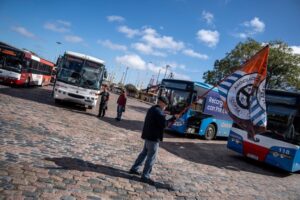 Rige en Uruguay paro general del transporte