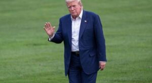 Trump celebra los aranceles mientras crecen críticas y desaprobación