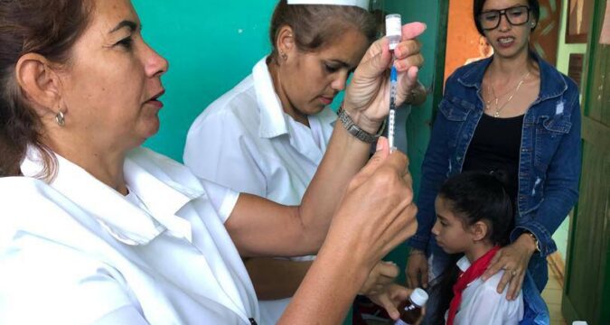 Inicia en Colón campaña de vacunación