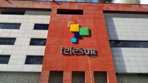 Entel de Bolivia retira señal de Telesur