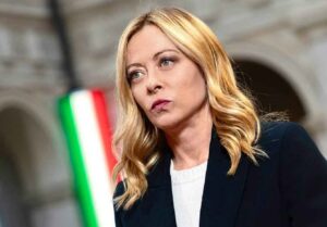Primera ministra de Italia condenó insultos de Trump al papa León XIV