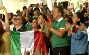 Presidenta de México felicita a selección tras triunfo ante Sudáfrica