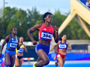 Dominicana Paulino busca revalidar título regional en 400 m