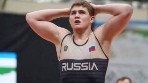 Atleta ruso Ilyasov ganó el Mundial Junior de Lucha Grecorromana