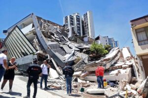Ascienden a 239 los fallecidos tras sismo en Colombia
