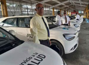 Nuevos taxis ecológicos en Cuba apoyarán servicio de hemodiálisis