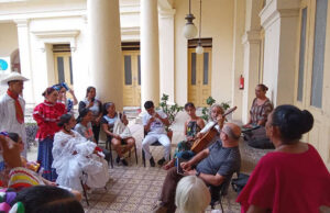 Trova y la poesía en la Biblioteca Martí de Santa Clara