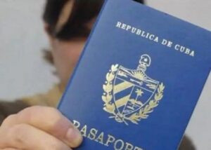 No hay aumento de precio del pasaporte corriente cubano solicitado en el país