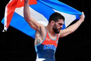 Cubano Orta a repesca en Mundial de luchas