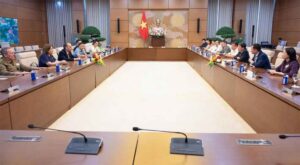 Vietnam apoyará a Cuba codo con codo en foros internacionales